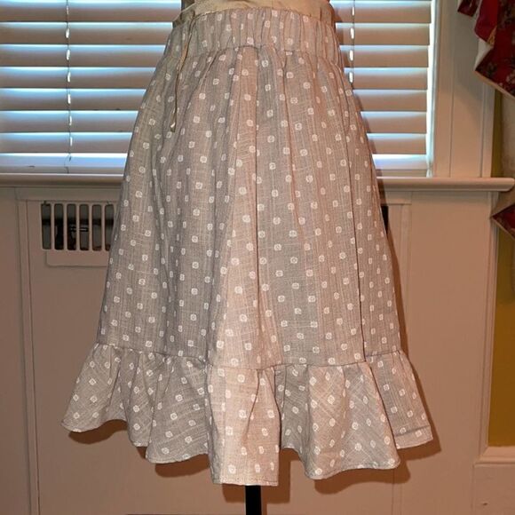 Polly taupe gray skirt w ruffle hem NWOT 10 - Picture 2 of 7